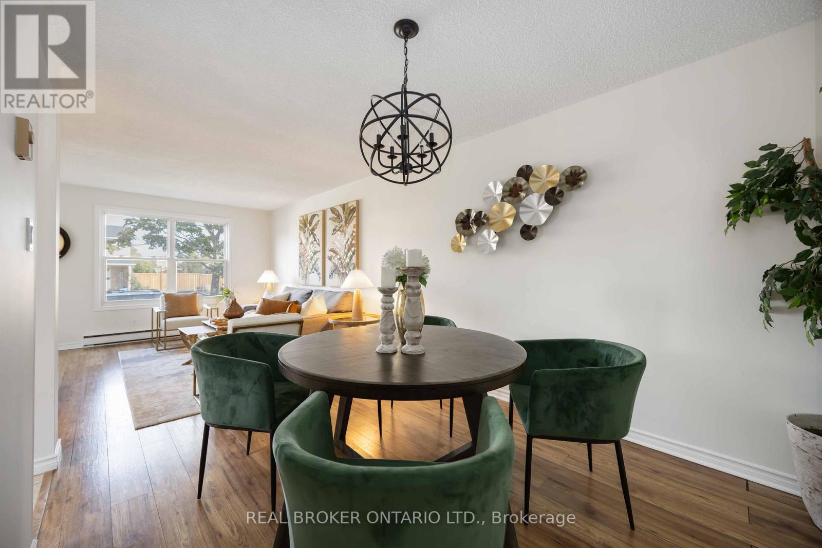 602 Dorchester Drive, Oshawa, Ontario  L1J 6L5 - Photo 8 - E12490840