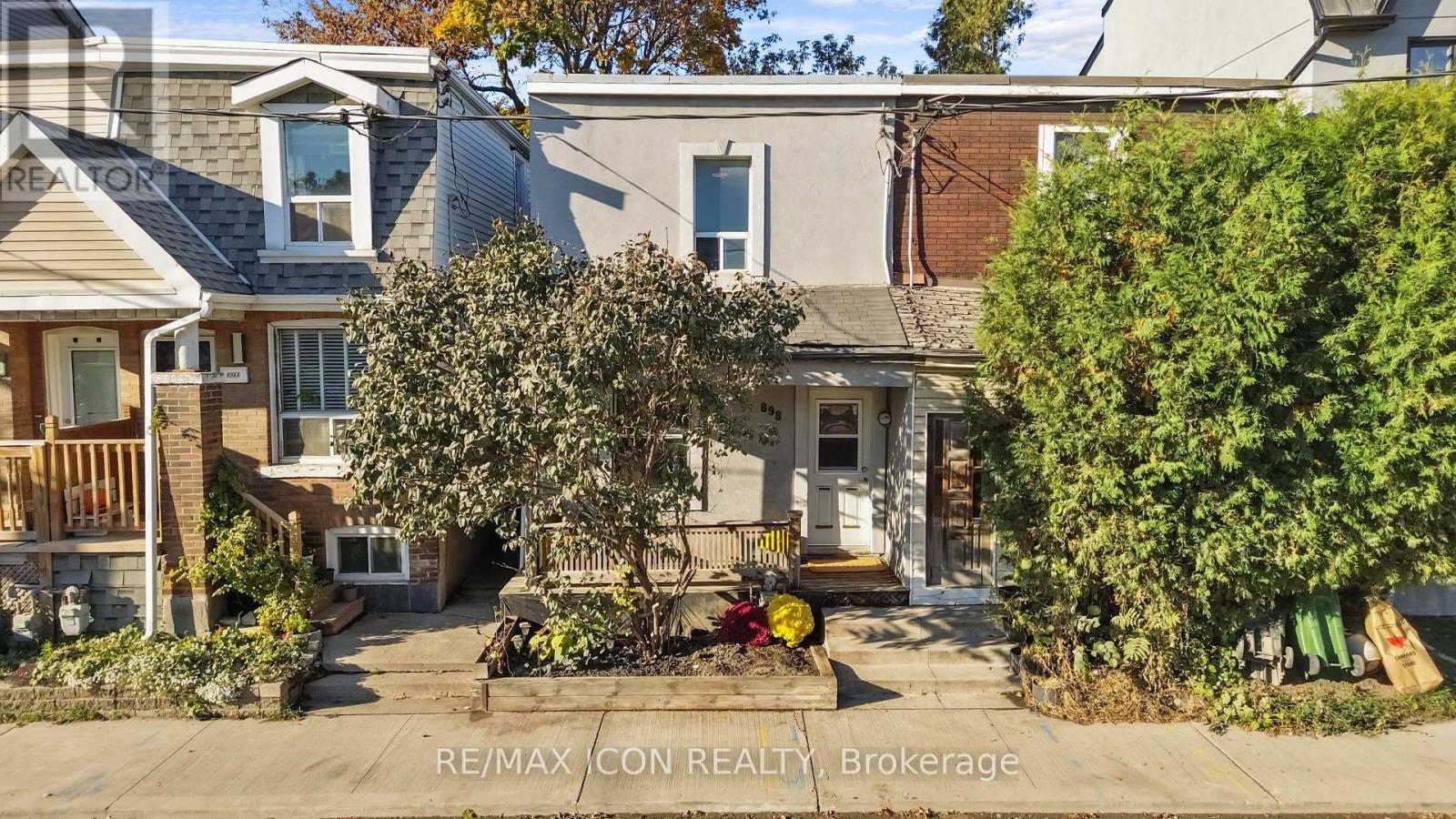 898 EASTERN AVENUE, Toronto, Ontario