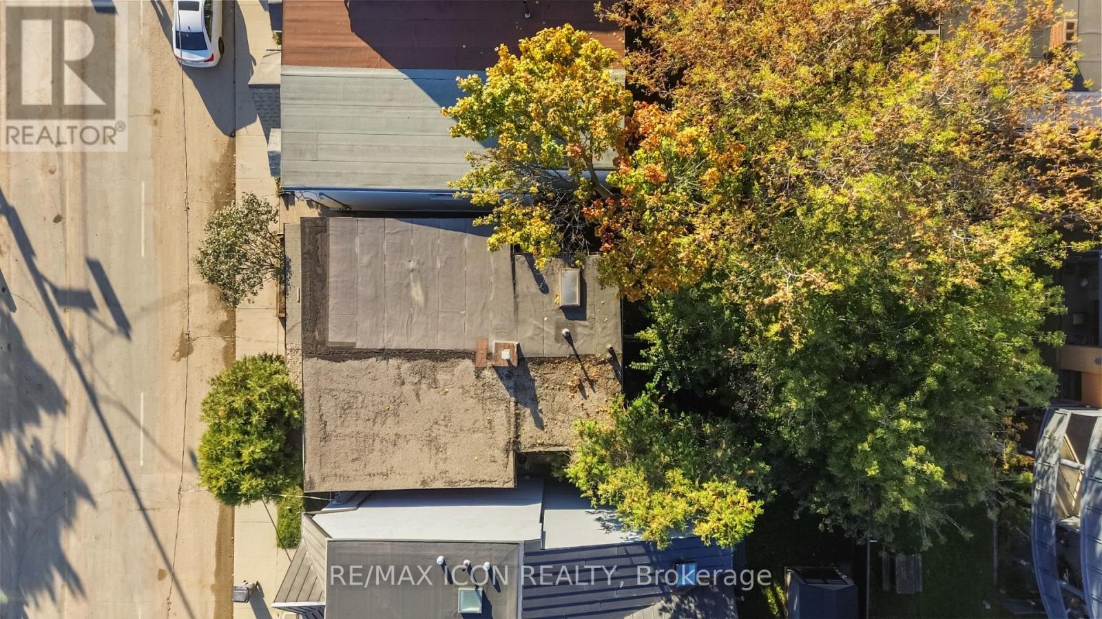 898 Eastern Avenue, Toronto, Ontario  M4L 1A4 - Photo 21 - E12490846