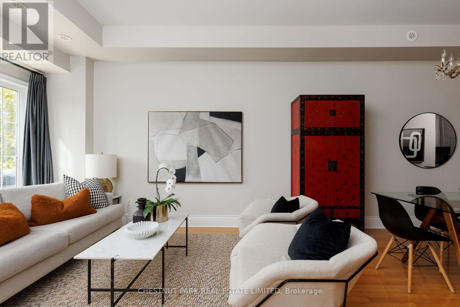 53 Connaught Avenue, Toronto, Ontario M4L 2V8 - Photo 5 - E12466829