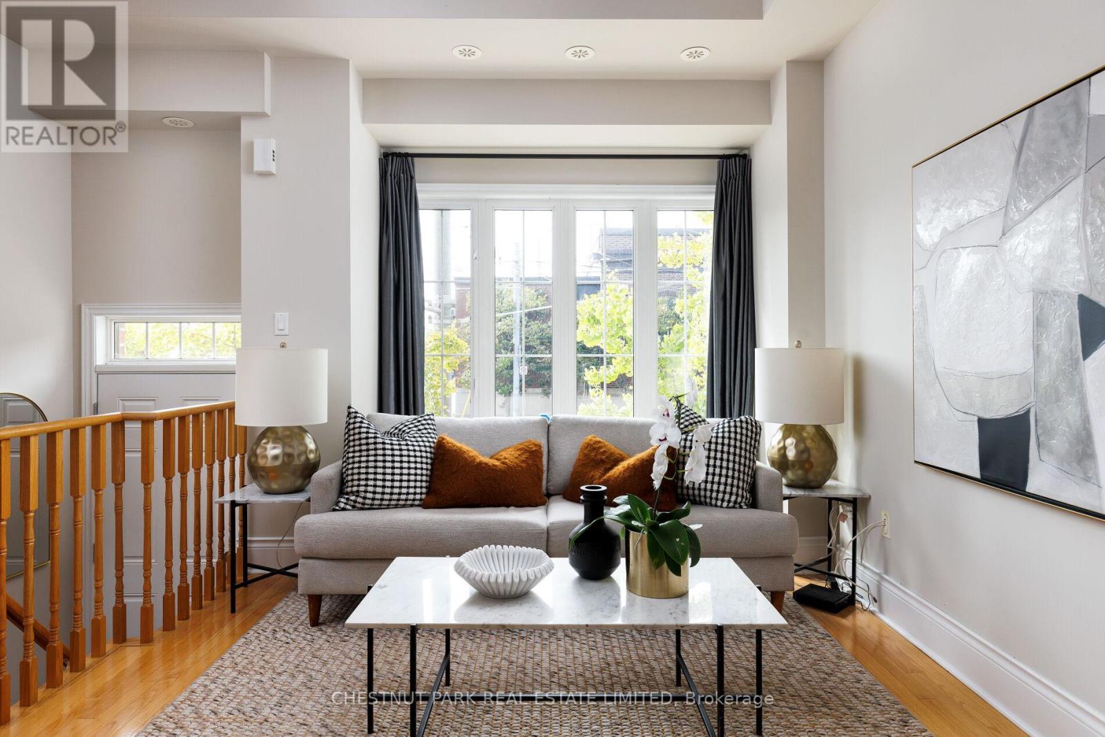 53 Connaught Avenue, Toronto, Ontario M4L 2V8 - Photo 4 - E12466829