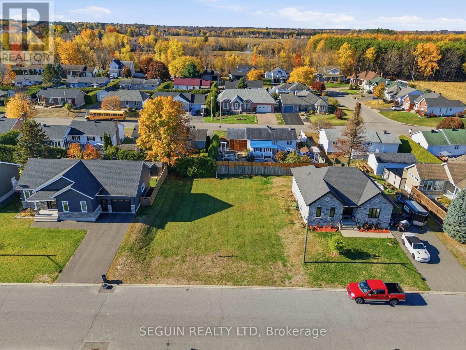 97 Richard Street, Alfred And Plantagenet, Ontario  K0B 1A0 - Photo 2 - X12490930