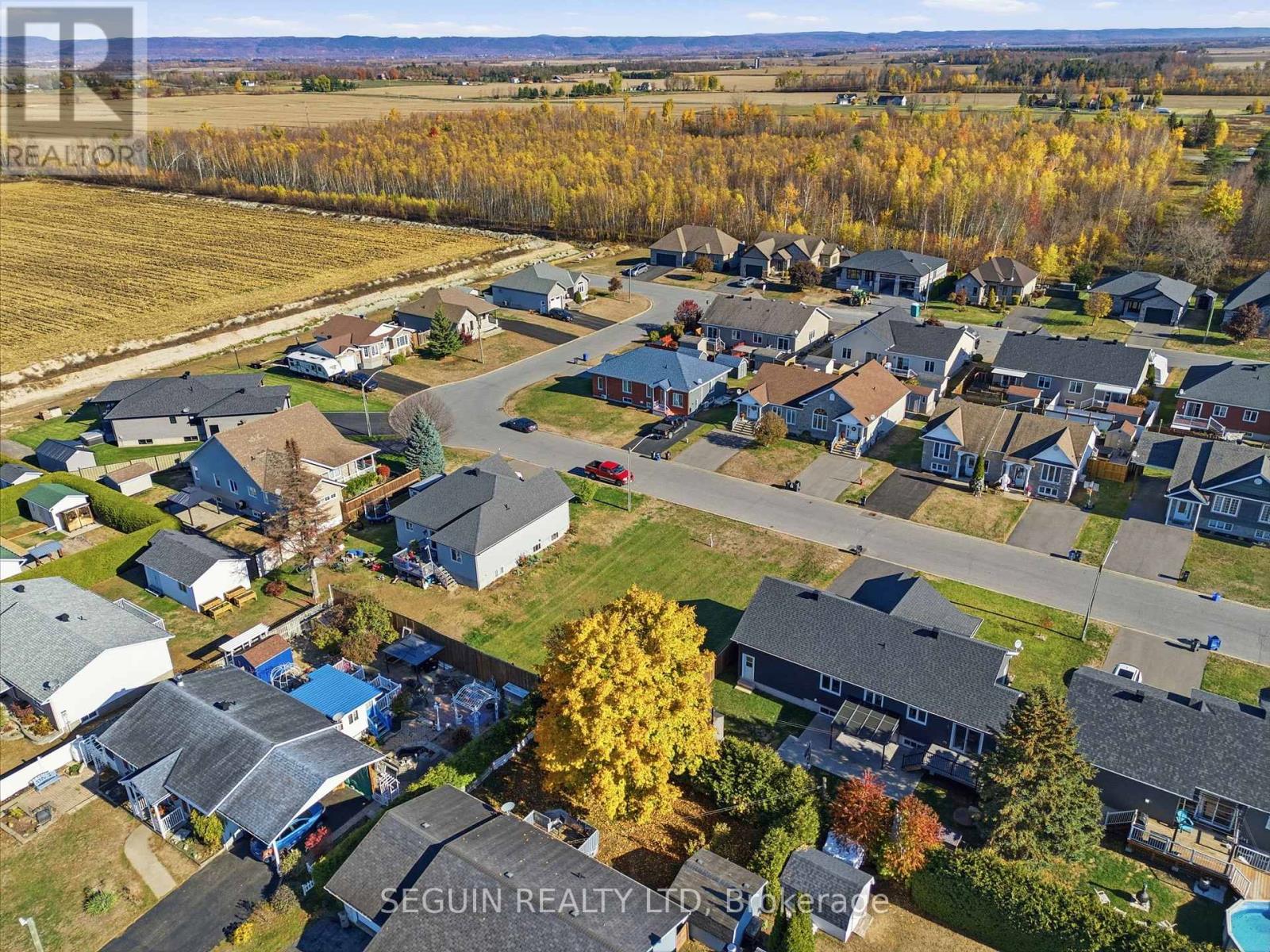 97 Richard Street, Alfred And Plantagenet, Ontario  K0B 1A0 - Photo 7 - X12490930