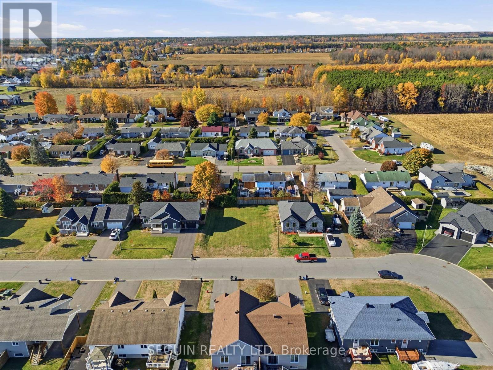 97 Richard Street, Alfred And Plantagenet, Ontario  K0B 1A0 - Photo 9 - X12490930