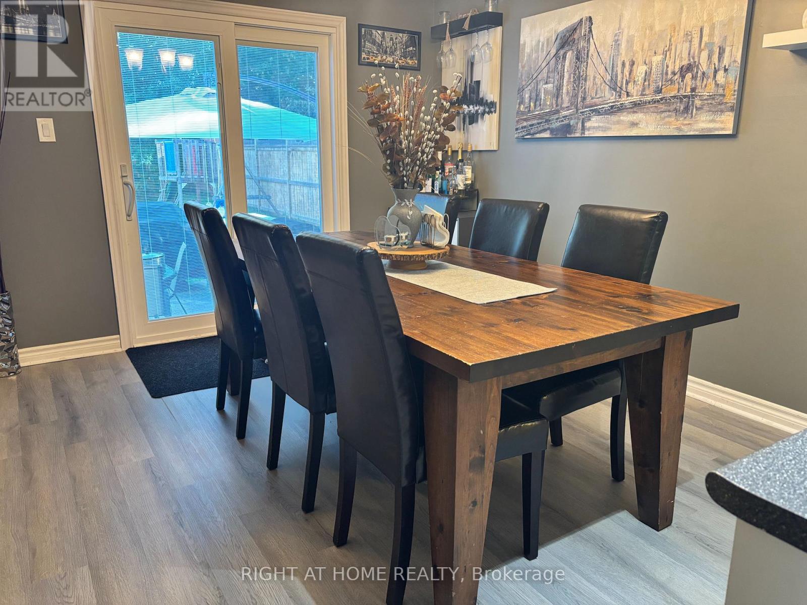 48 Michael St Street, Essa, Ontario  L0M 1B2 - Photo 7 - N12490488