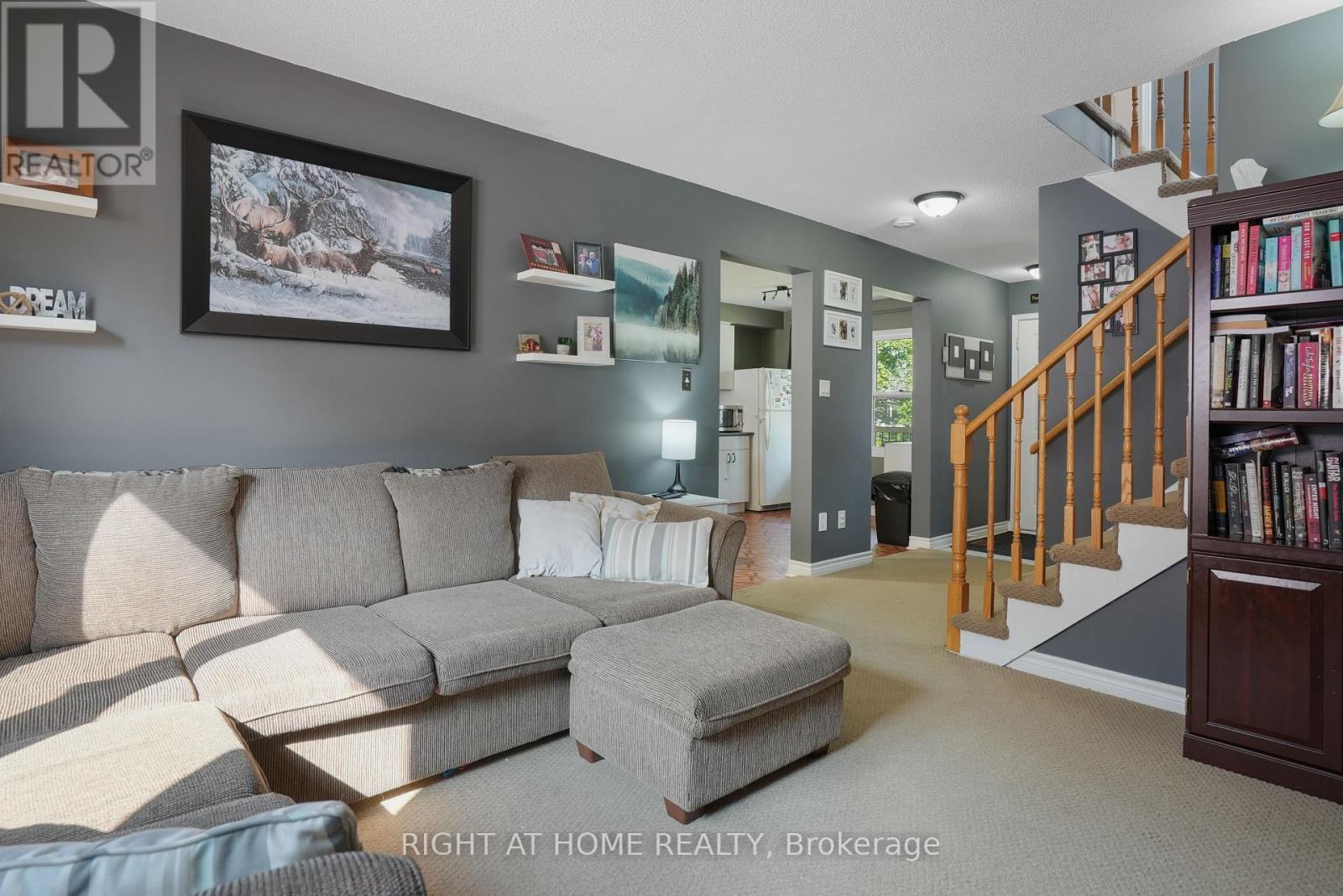 48 Michael St Street, Essa, Ontario  L0M 1B2 - Photo 9 - N12490488