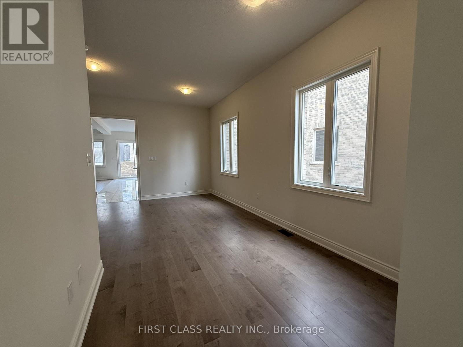 93 Boccella Crescent, Richmond Hill (Headford Business Park), Ontario  L4B 0H9 - Photo 5 - N12490512