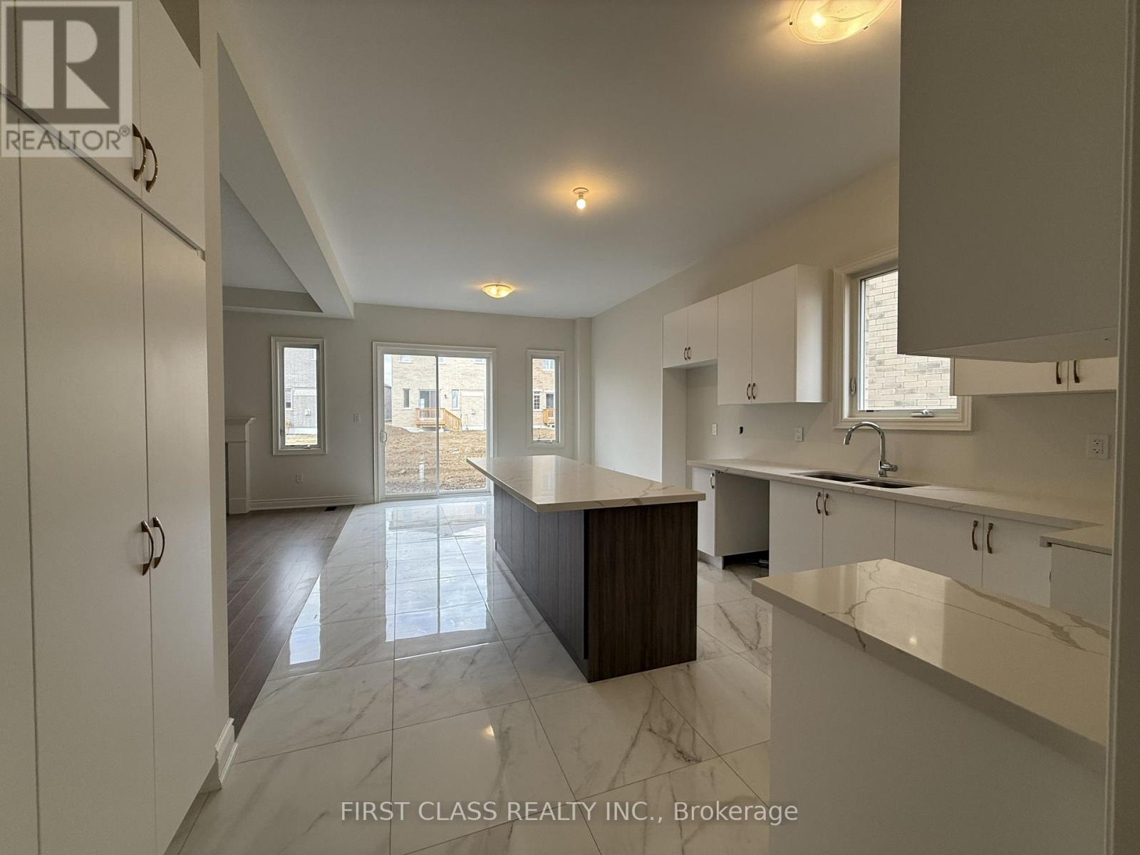 93 Boccella Crescent, Richmond Hill (Headford Business Park), Ontario  L4B 0H9 - Photo 7 - N12490512