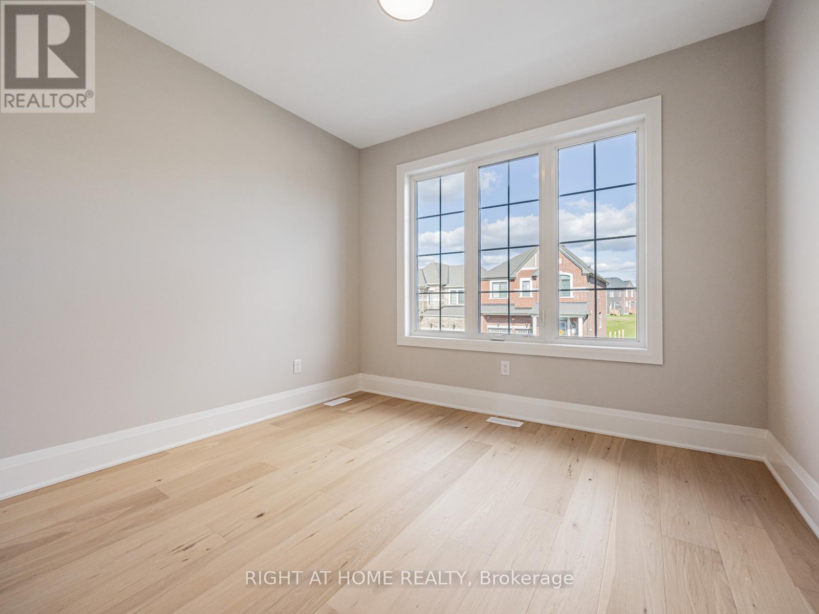 61 Greenridge Crescent, Markham, Ontario  L6C 3M1 - Photo 17 - N12490528