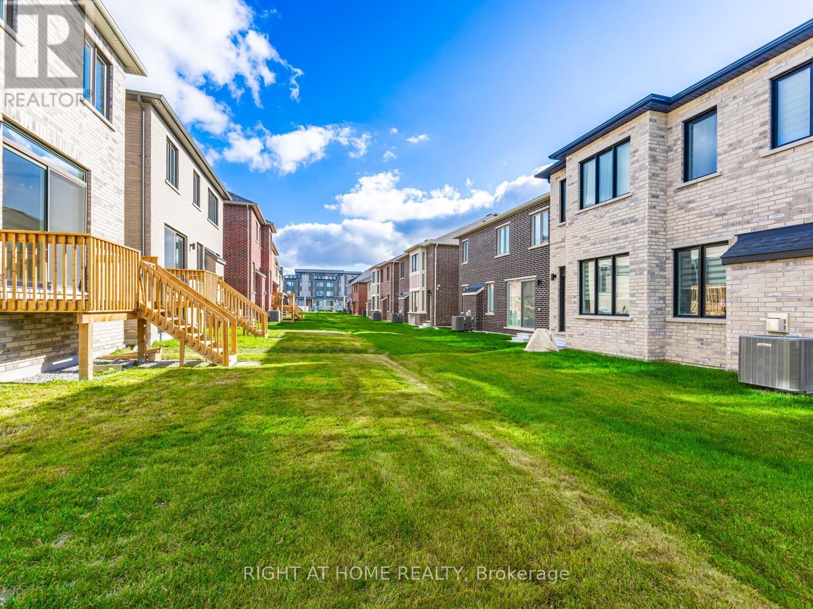 61 Greenridge Crescent, Markham, Ontario  L6C 3M1 - Photo 21 - N12490528