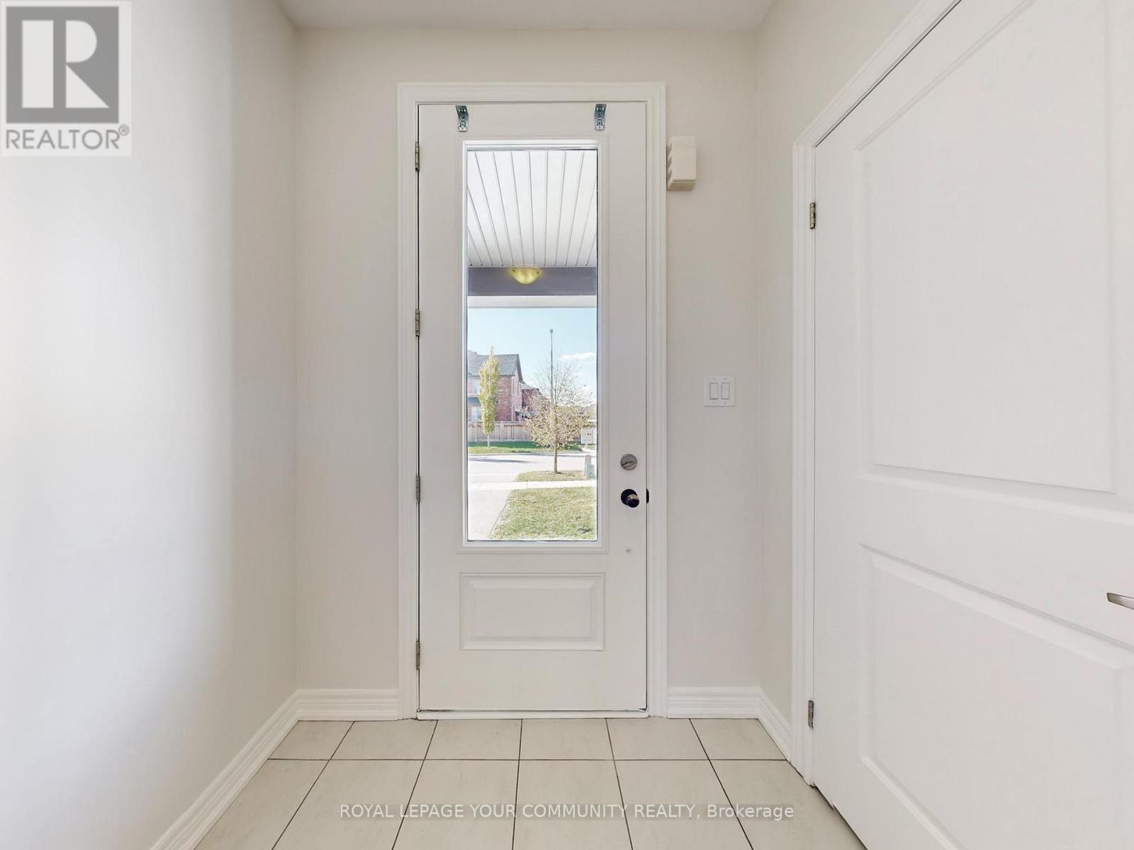 2112 Dale Road, Innisfil (Alcona), Ontario  L9S 0L4 - Photo 16 - N12490532