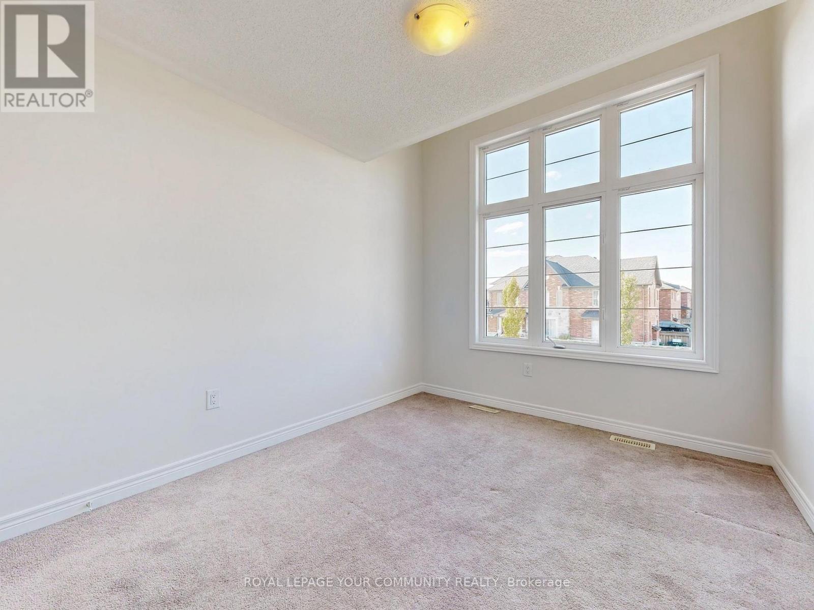 2112 Dale Road, Innisfil (Alcona), Ontario  L9S 0L4 - Photo 9 - N12490532