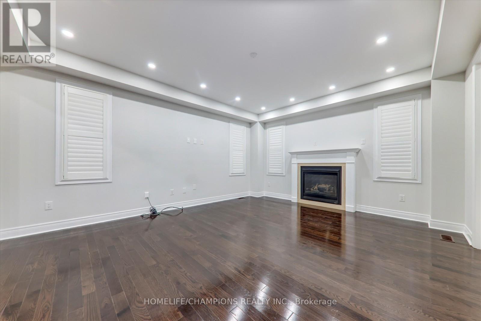 21 Vanni Avenue, Markham, Ontario  L3S 0G3 - Photo 11 - N12490572