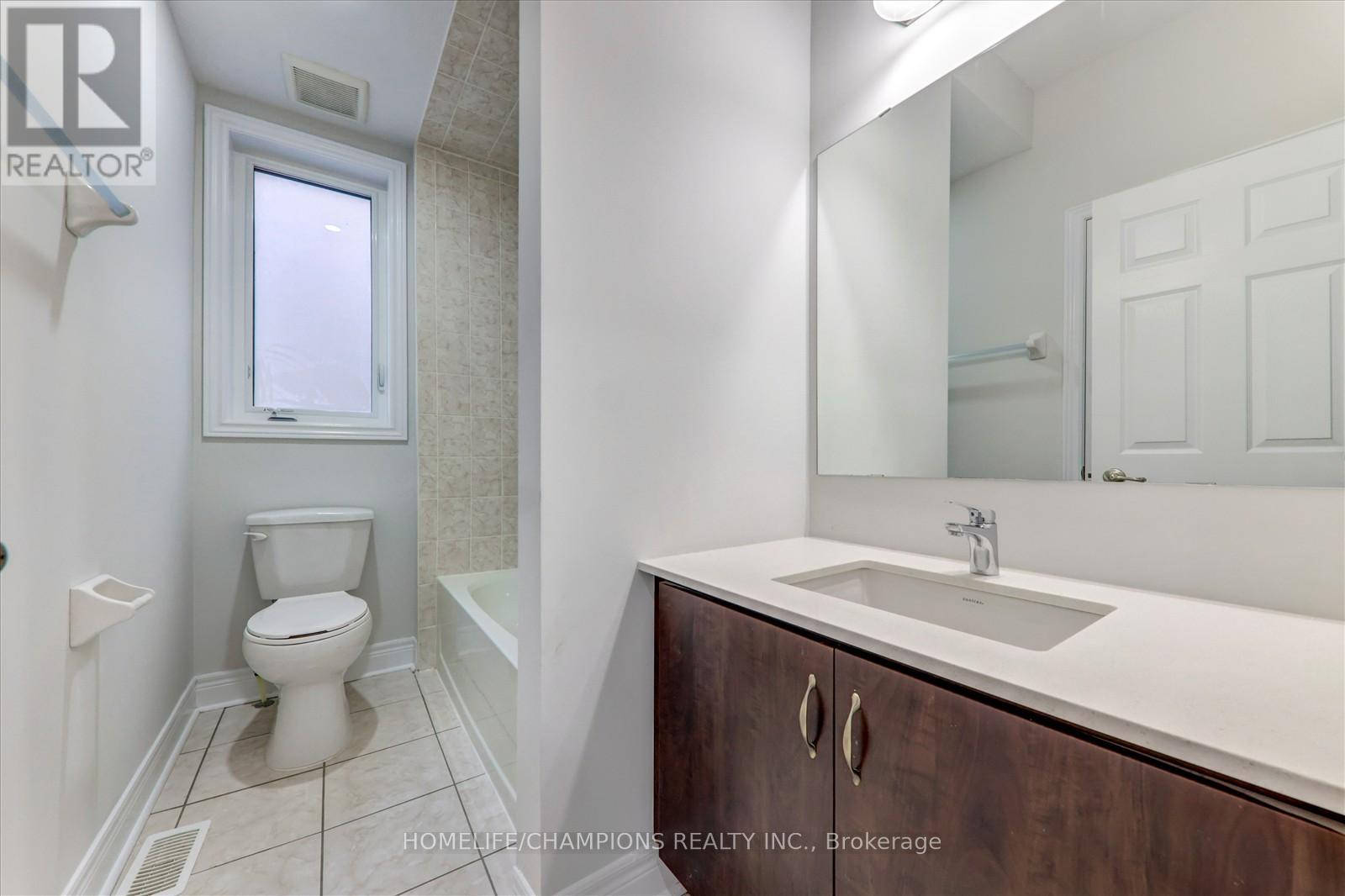 21 Vanni Avenue, Markham, Ontario  L3S 0G3 - Photo 7 - N12490572