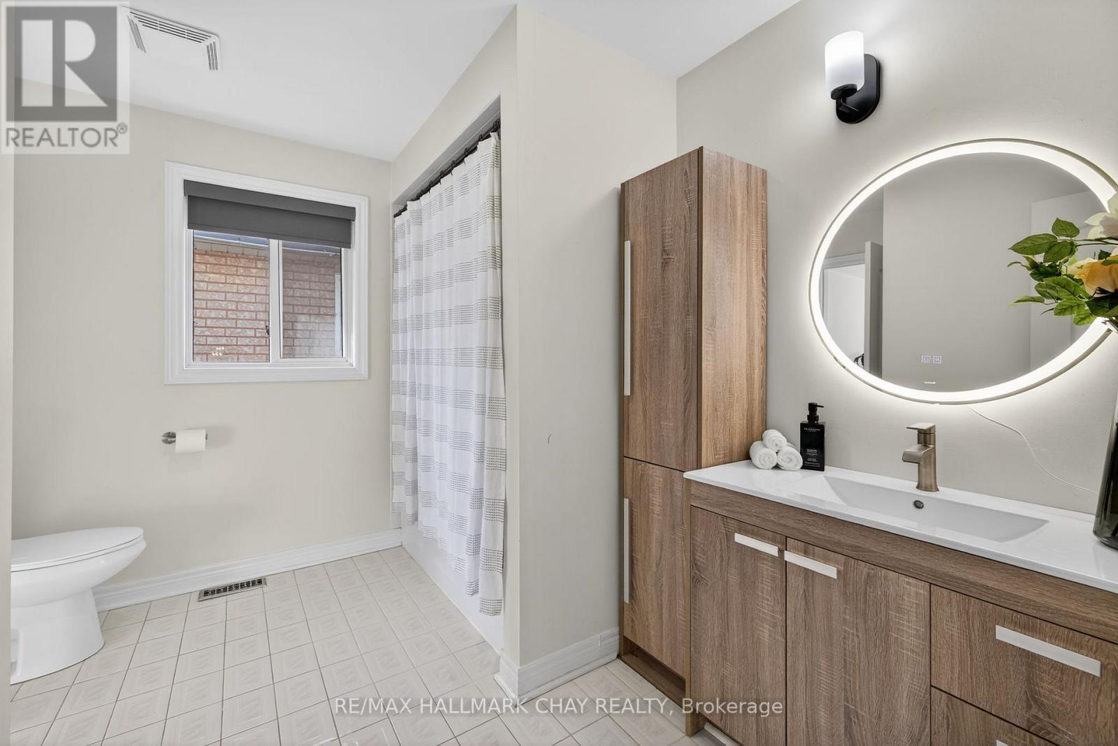 160 Golden Gate Circle, Vaughan, Ontario  L4H 1N6 - Photo 30 - N12490628