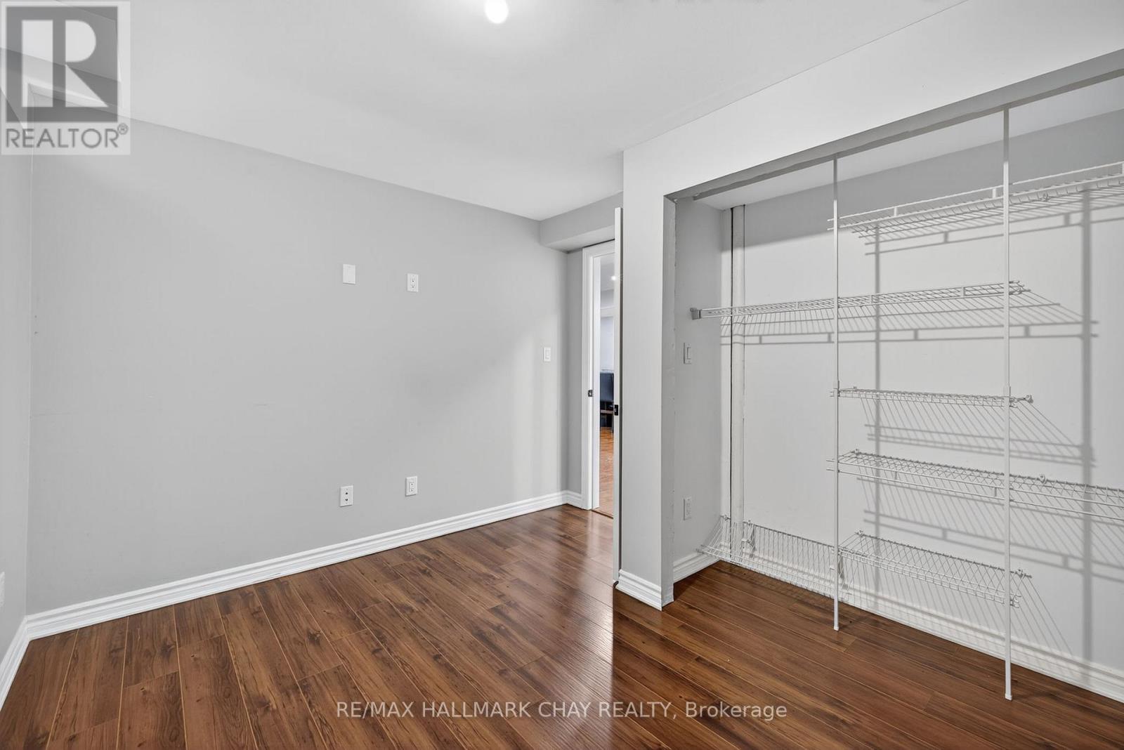 160 Golden Gate Circle, Vaughan, Ontario  L4H 1N6 - Photo 38 - N12490628