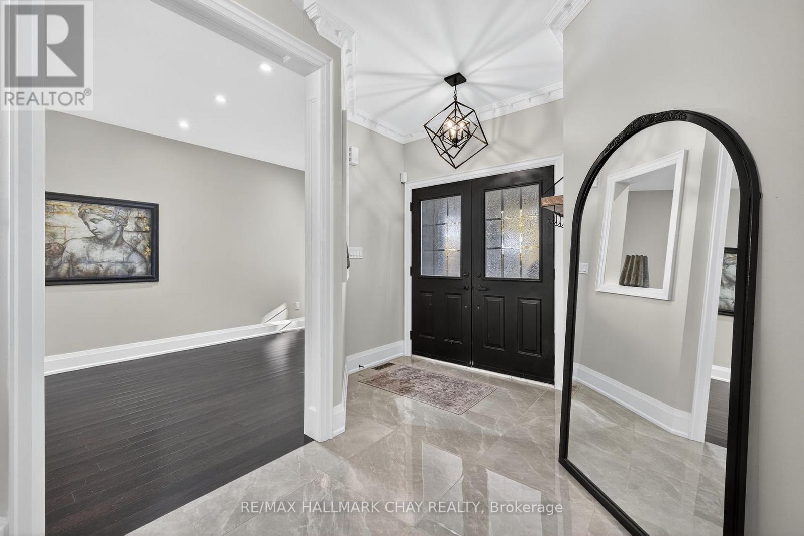 160 Golden Gate Circle, Vaughan, Ontario  L4H 1N6 - Photo 4 - N12490628