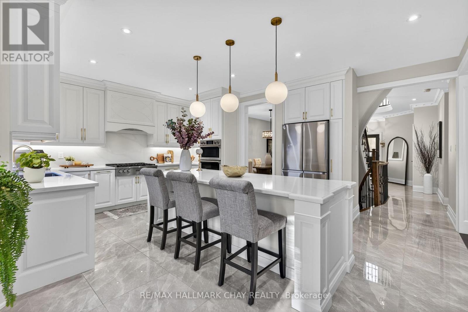 160 Golden Gate Circle, Vaughan, Ontario  L4H 1N6 - Photo 8 - N12490628