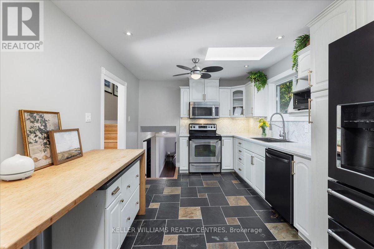 10 Patricia Place, Georgina, Ontario  L4P 3T9 - Photo 15 - N12490634