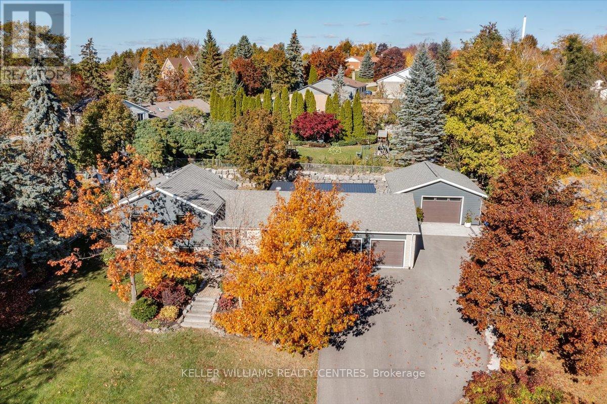 10 Patricia Place, Georgina, Ontario  L4P 3T9 - Photo 4 - N12490634