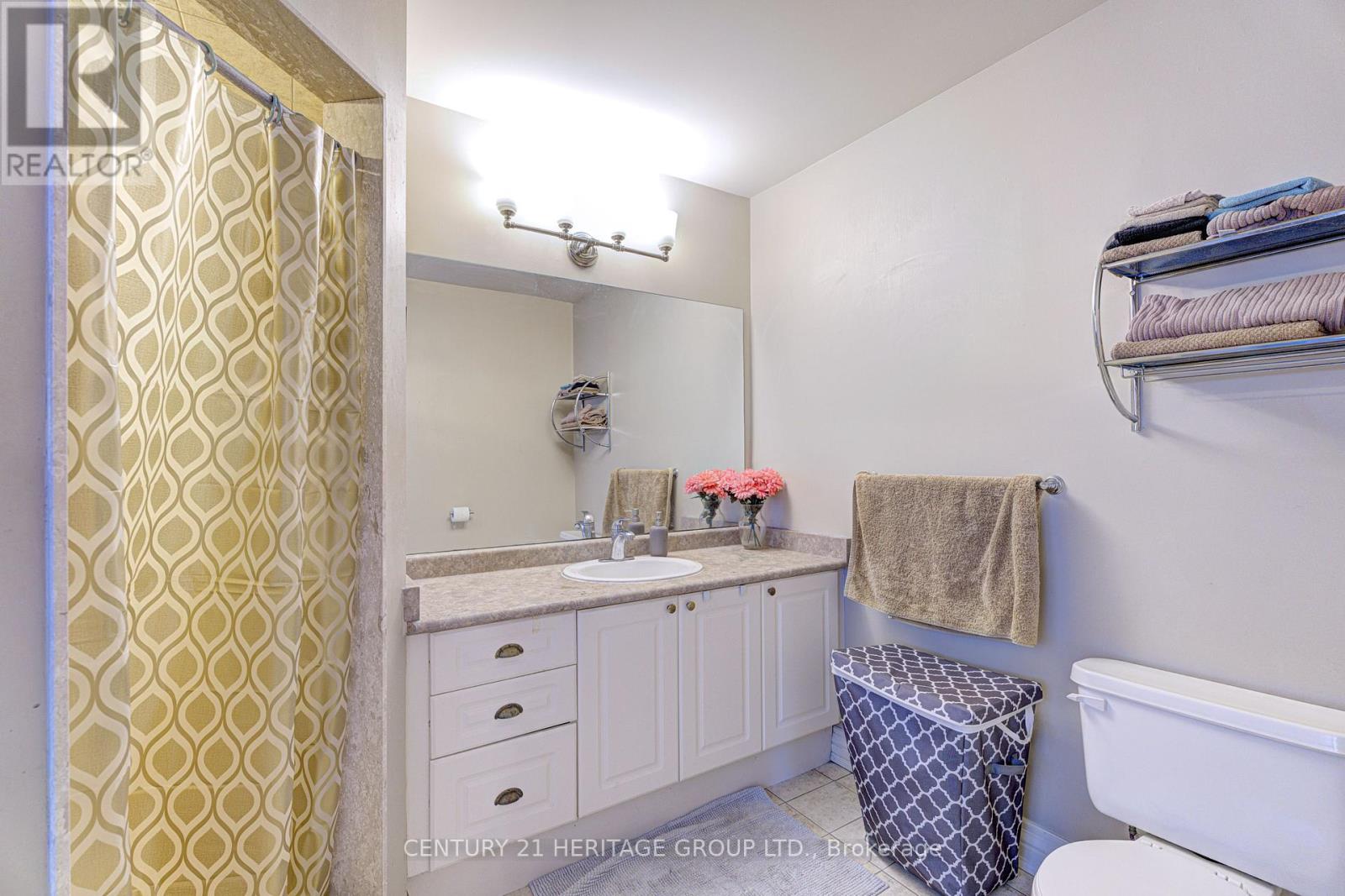 530 Vellore Woods Boulevard, Vaughan, Ontario  L4H 2W3 - Photo 12 - N12490684