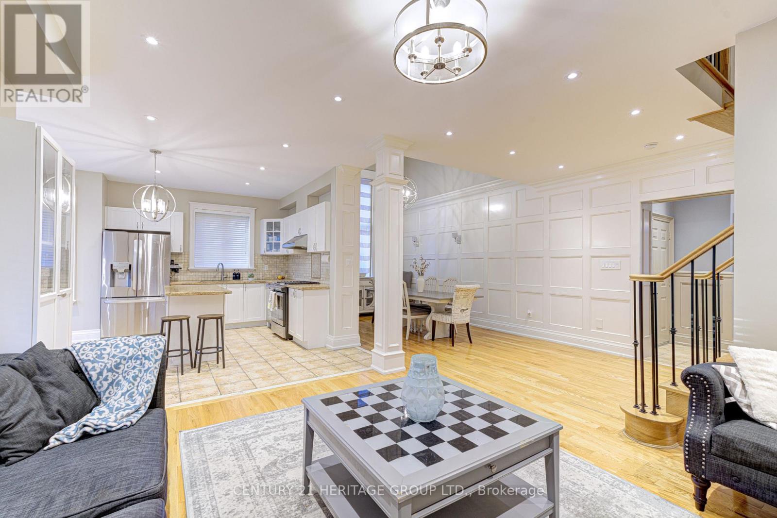 530 Vellore Woods Boulevard, Vaughan, Ontario  L4H 2W3 - Photo 6 - N12490684