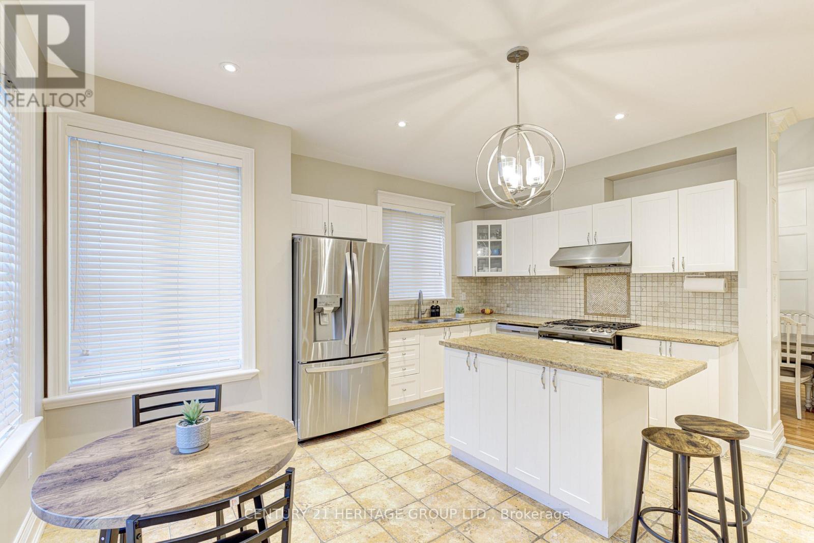 530 Vellore Woods Boulevard, Vaughan, Ontario  L4H 2W3 - Photo 8 - N12490684