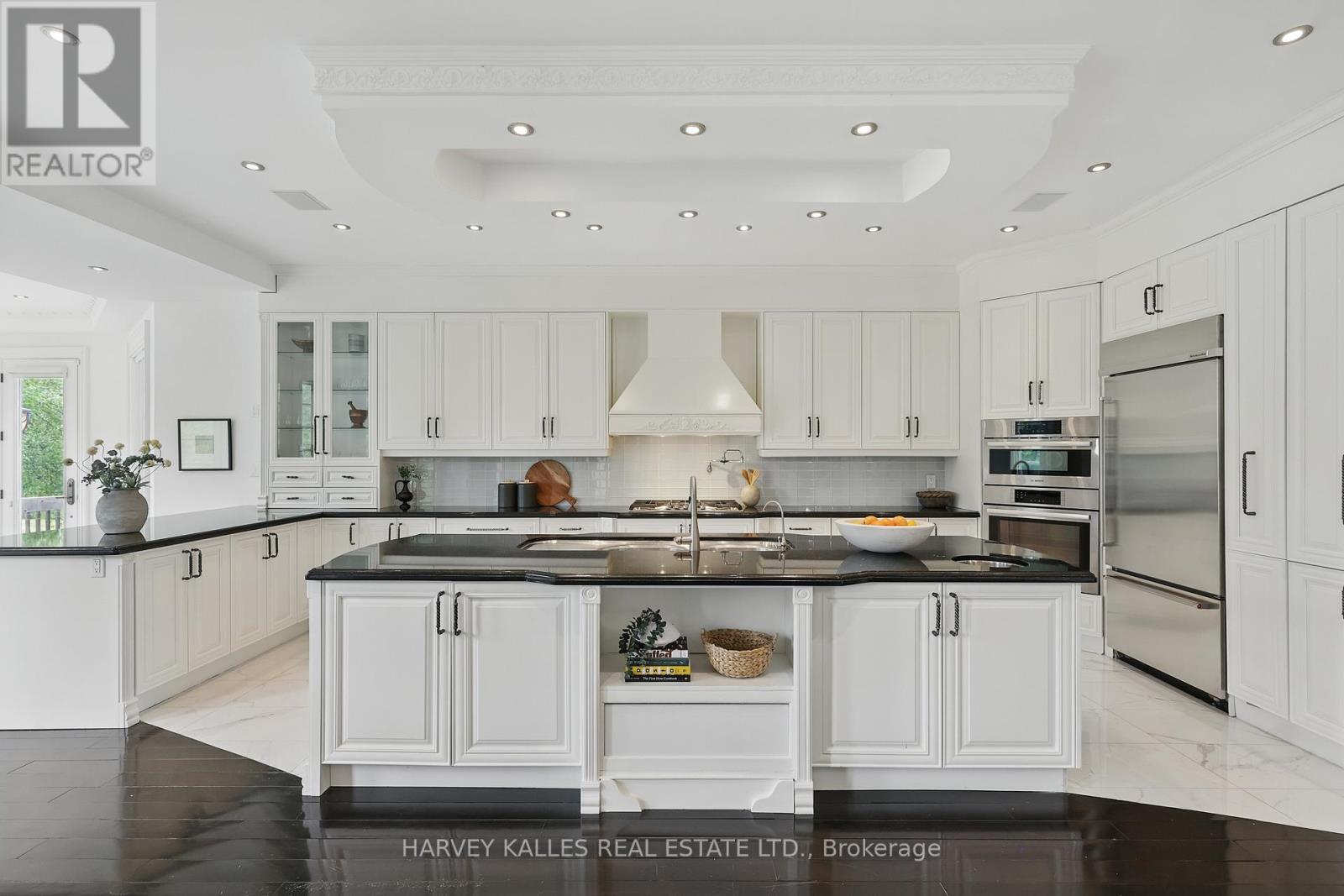 443 Dearbourne Avenue, King, Ontario  L7B 1A3 - Photo 14 - N12490732