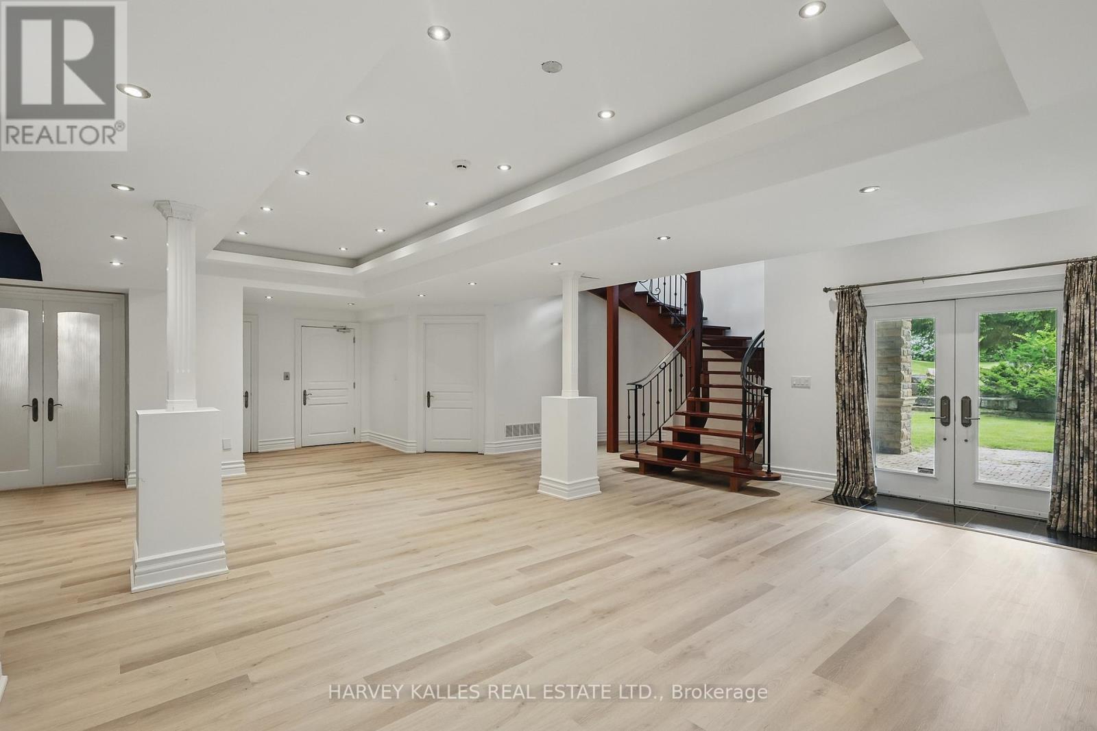 443 Dearbourne Avenue, King, Ontario  L7B 1A3 - Photo 34 - N12490732