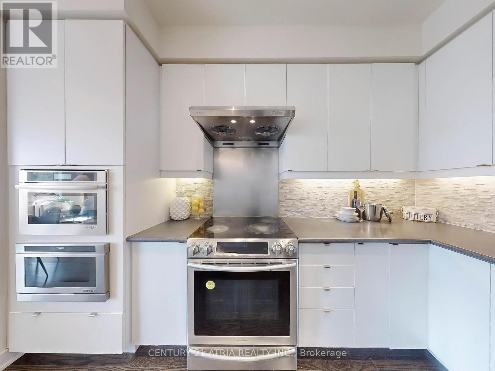 105 Anchusa Drive, Richmond Hill, Ontario  L4E 1C5 - Photo 11 - N12490788