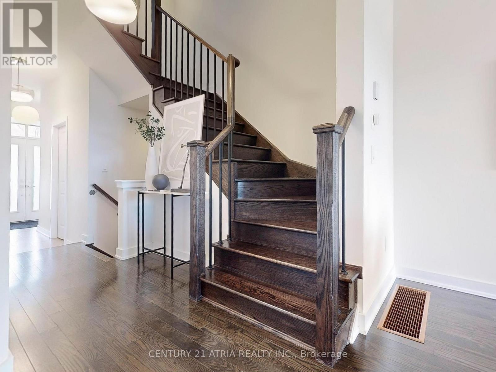 105 Anchusa Drive, Richmond Hill, Ontario  L4E 1C5 - Photo 14 - N12490788