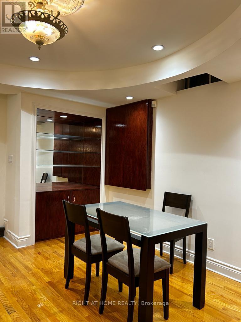 187 Redstone Road, Richmond Hill, Ontario  L4S 1X7 - Photo 4 - N12490812