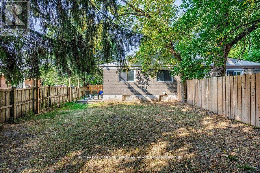 Lower Fl - 47 Newbury Drive, Newmarket, Ontario  L3Y 4P9 - Photo 9 - N12490822