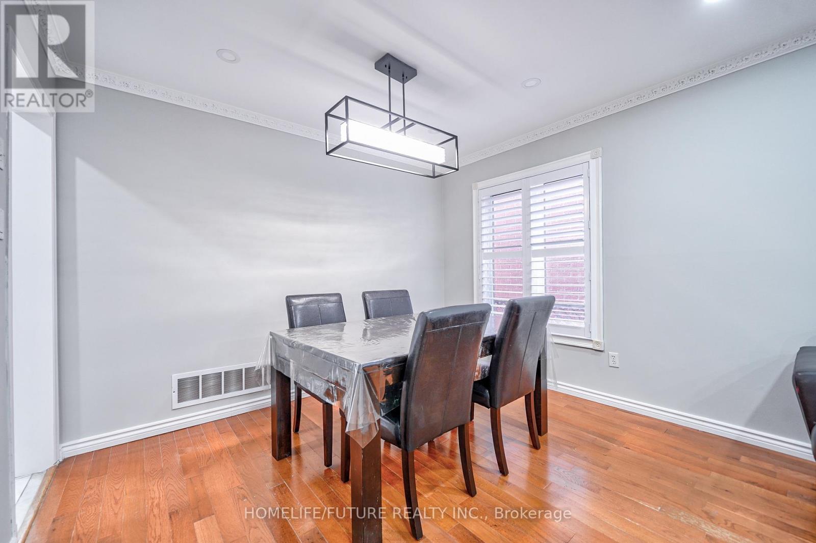 Main - 74 Kruger Road, Markham, Ontario  L3S 3Y7 - Photo 11 - N12490836