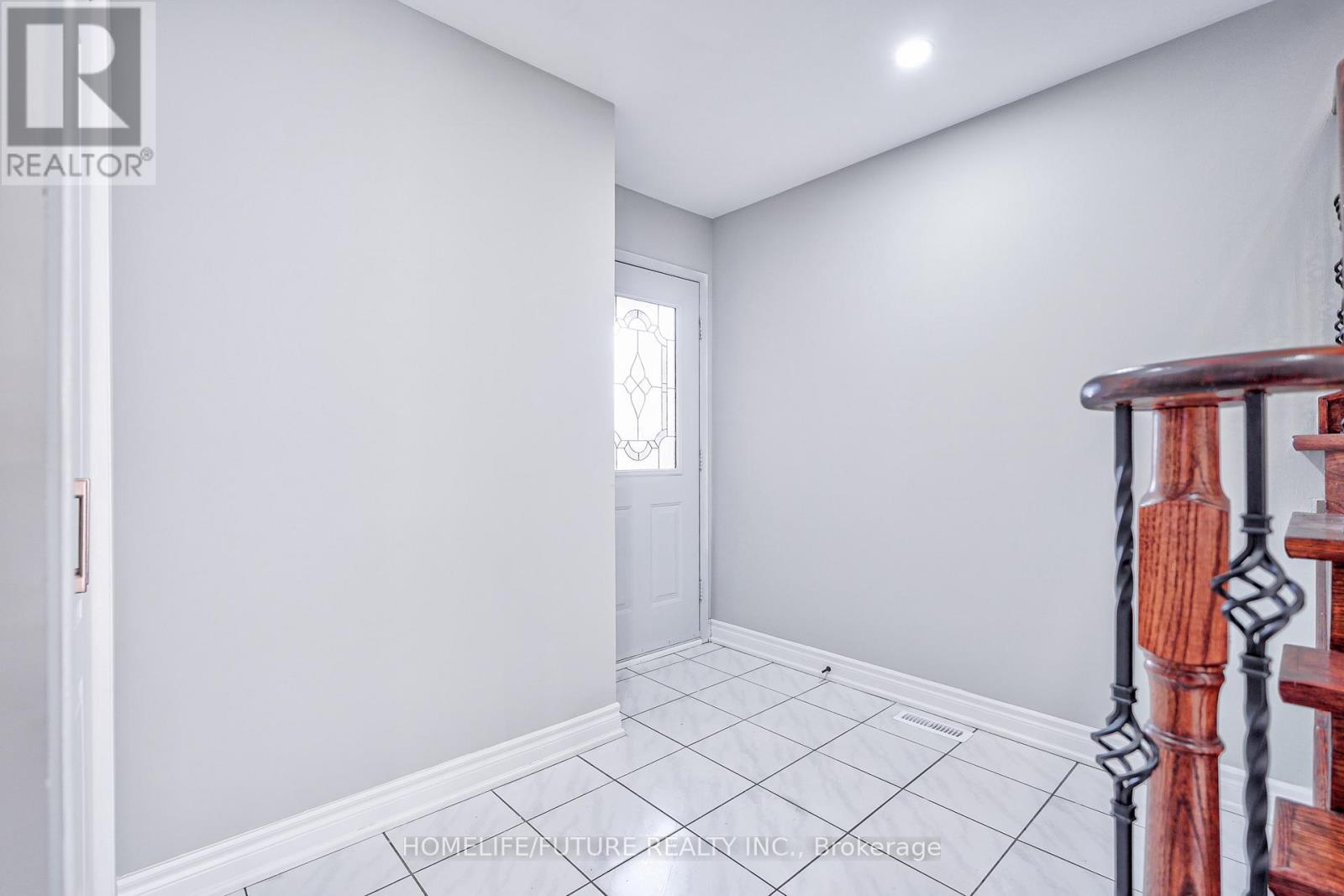 Main - 74 Kruger Road, Markham, Ontario  L3S 3Y7 - Photo 5 - N12490836