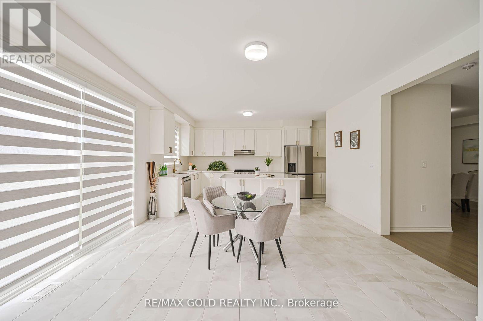 15 Sandhill Crescent, Adjala-Tosorontio (Colgan), Ontario  L0G 1W0 - Photo 19 - N12490838