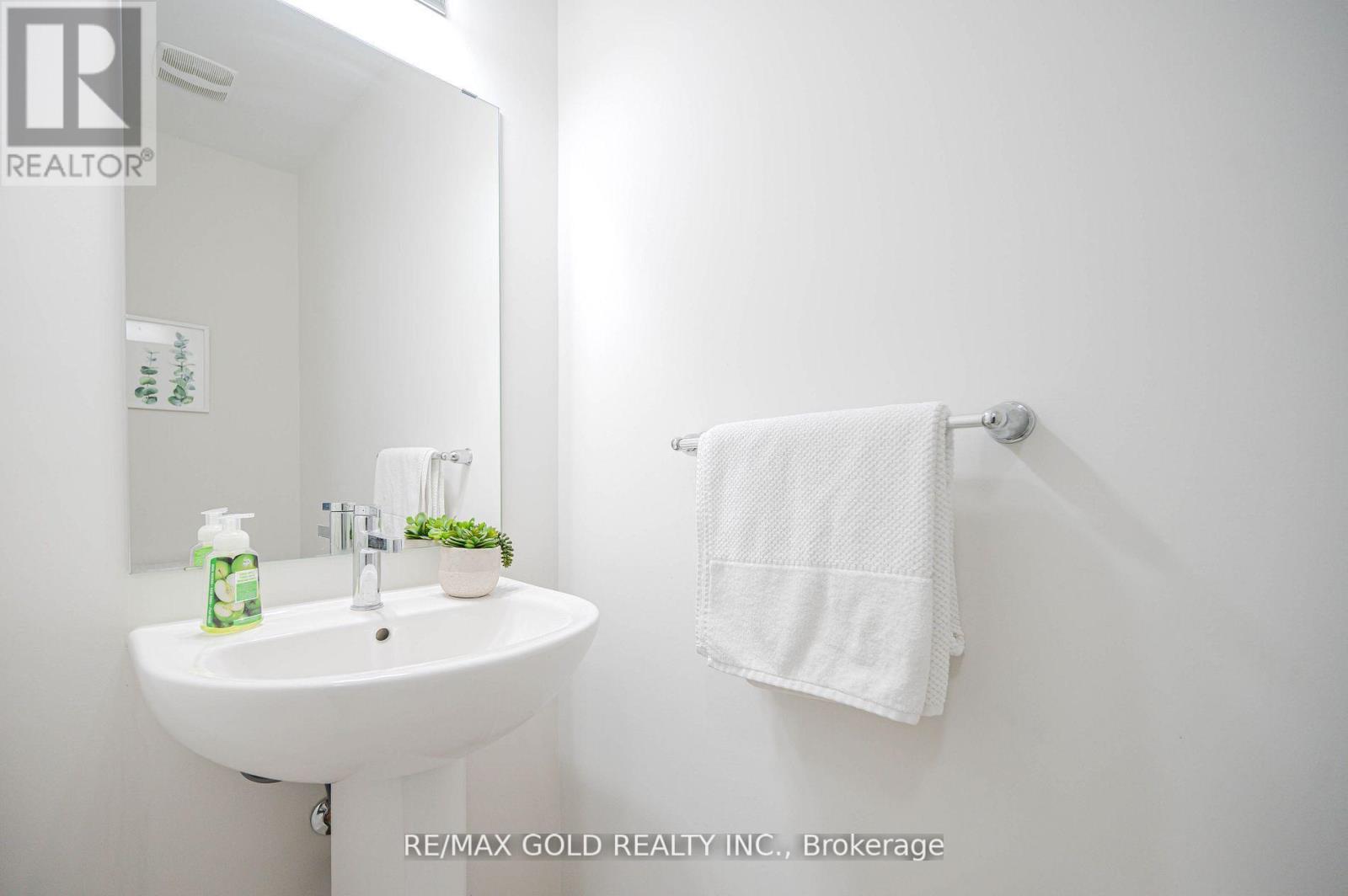 15 Sandhill Crescent, Adjala-Tosorontio (Colgan), Ontario  L0G 1W0 - Photo 28 - N12490838