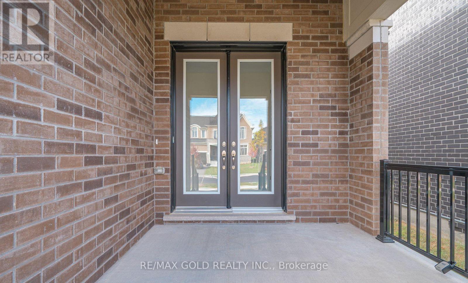 15 Sandhill Crescent, Adjala-Tosorontio (Colgan), Ontario  L0G 1W0 - Photo 3 - N12490838