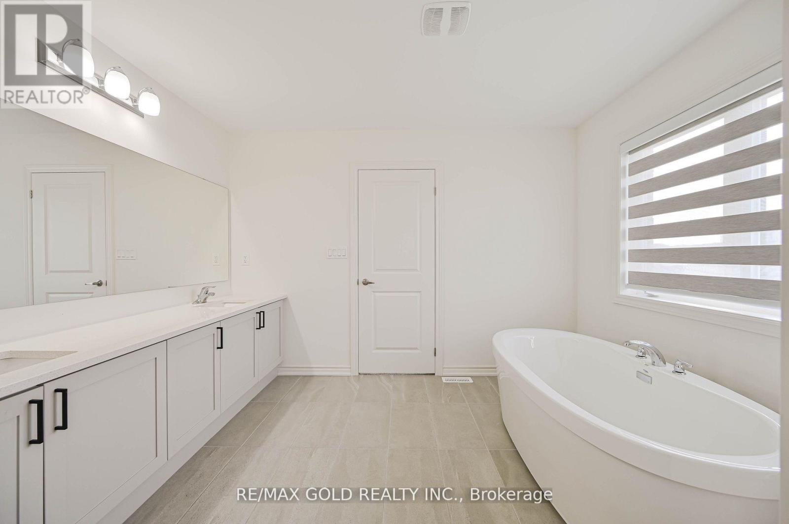 15 Sandhill Crescent, Adjala-Tosorontio (Colgan), Ontario  L0G 1W0 - Photo 36 - N12490838