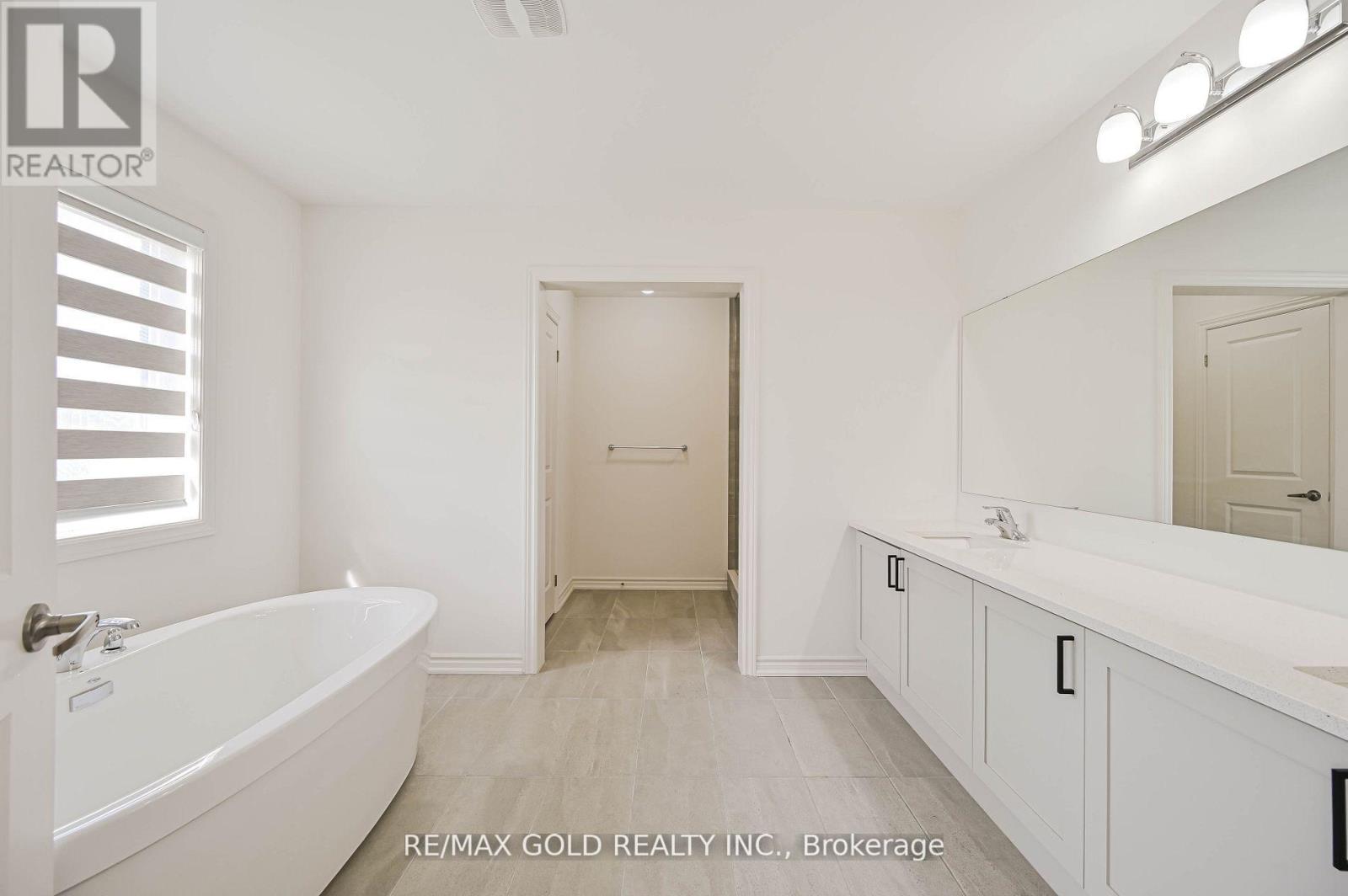 15 Sandhill Crescent, Adjala-Tosorontio (Colgan), Ontario  L0G 1W0 - Photo 37 - N12490838