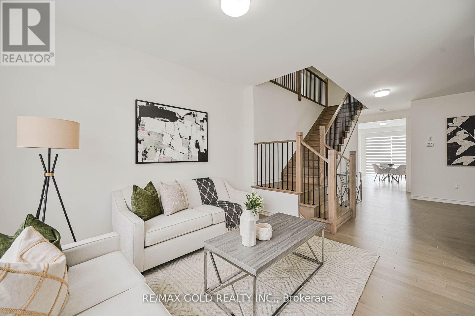 15 Sandhill Crescent, Adjala-Tosorontio (Colgan), Ontario  L0G 1W0 - Photo 8 - N12490838