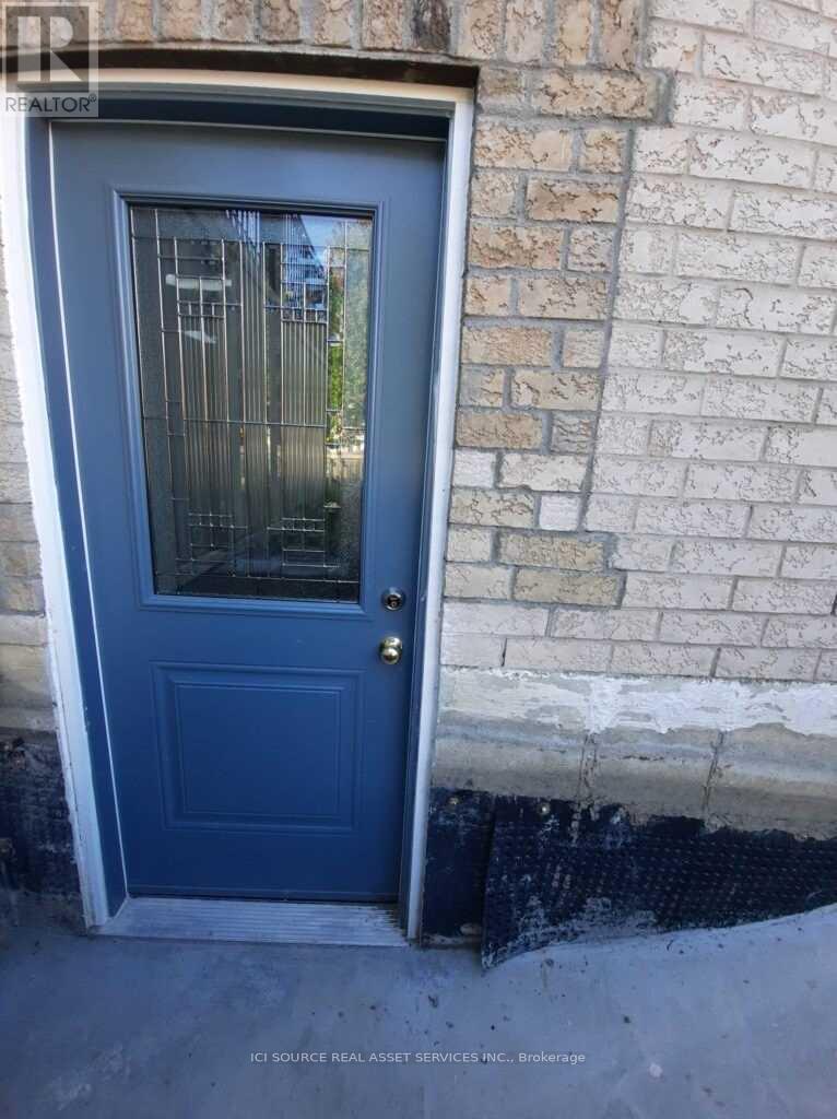 Lower - 8 Headford Avenue, Richmond Hill, Ontario  L4B 3V7 - Photo 2 - N12490842