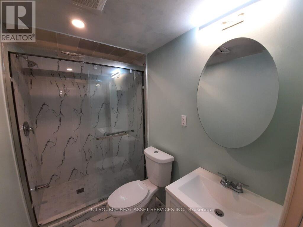 Lower - 8 Headford Avenue, Richmond Hill, Ontario  L4B 3V7 - Photo 4 - N12490842