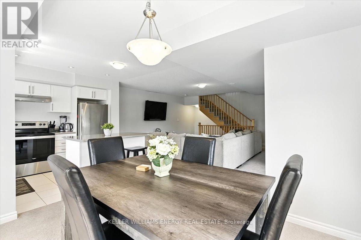 44 PORCELAIN WAY, Whitby, Ontario