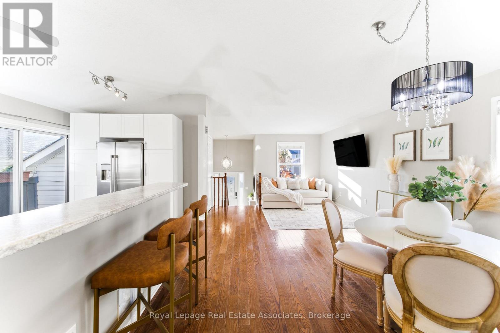 118 Copeman Crescent, Barrie, Ontario  L4N 8B3 - Photo 12 - S12490580