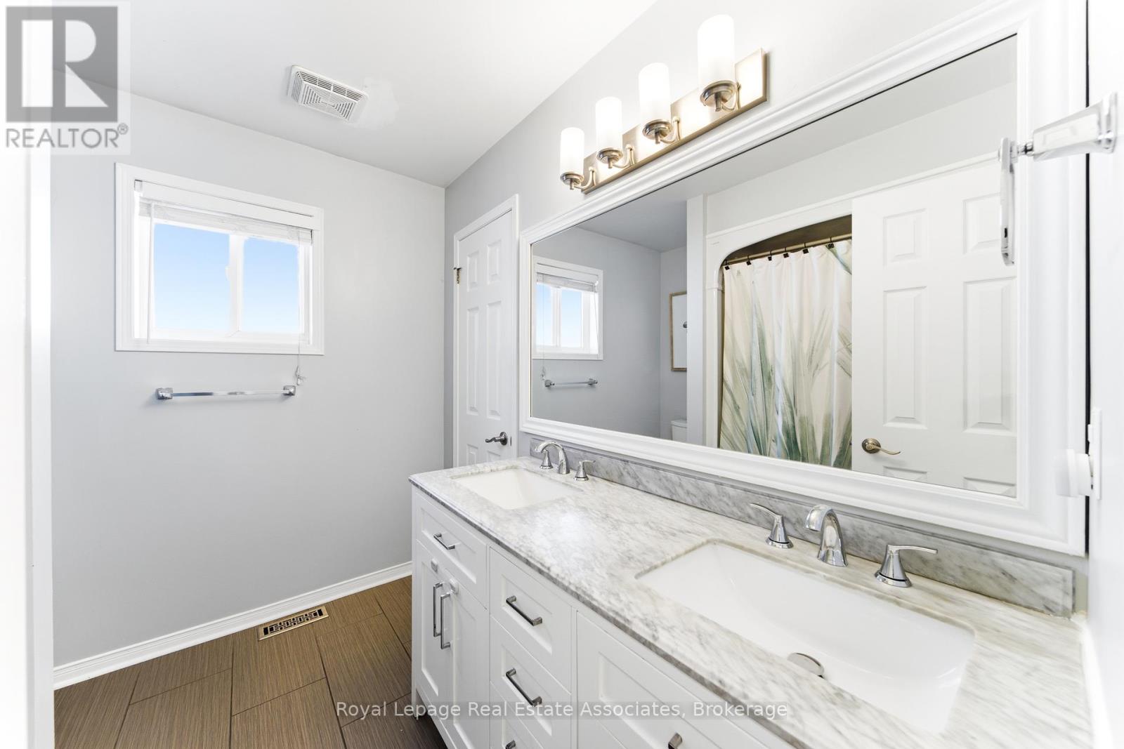 118 Copeman Crescent, Barrie, Ontario  L4N 8B3 - Photo 21 - S12490580