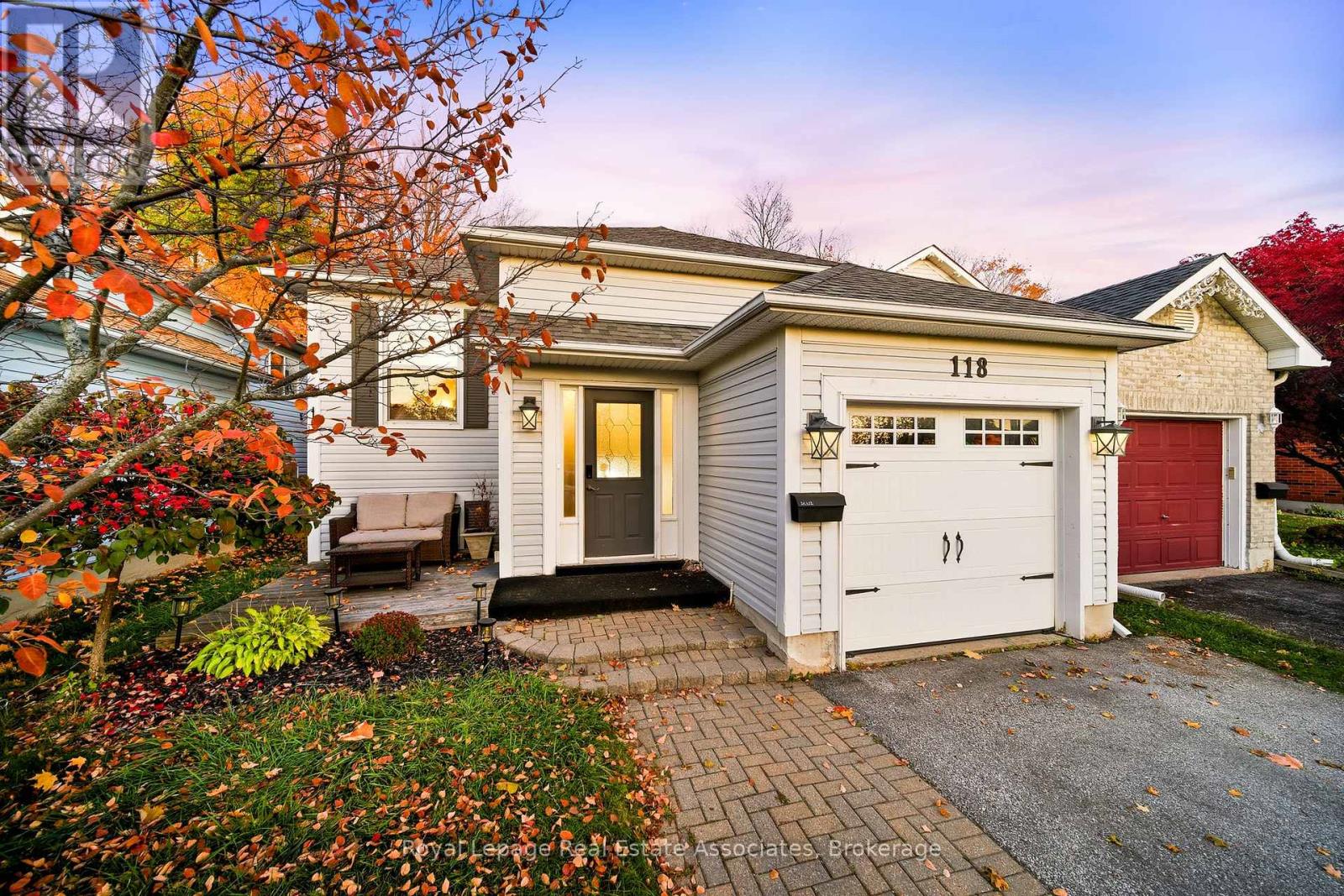 118 Copeman Crescent, Barrie, Ontario  L4N 8B3 - Photo 3 - S12490580