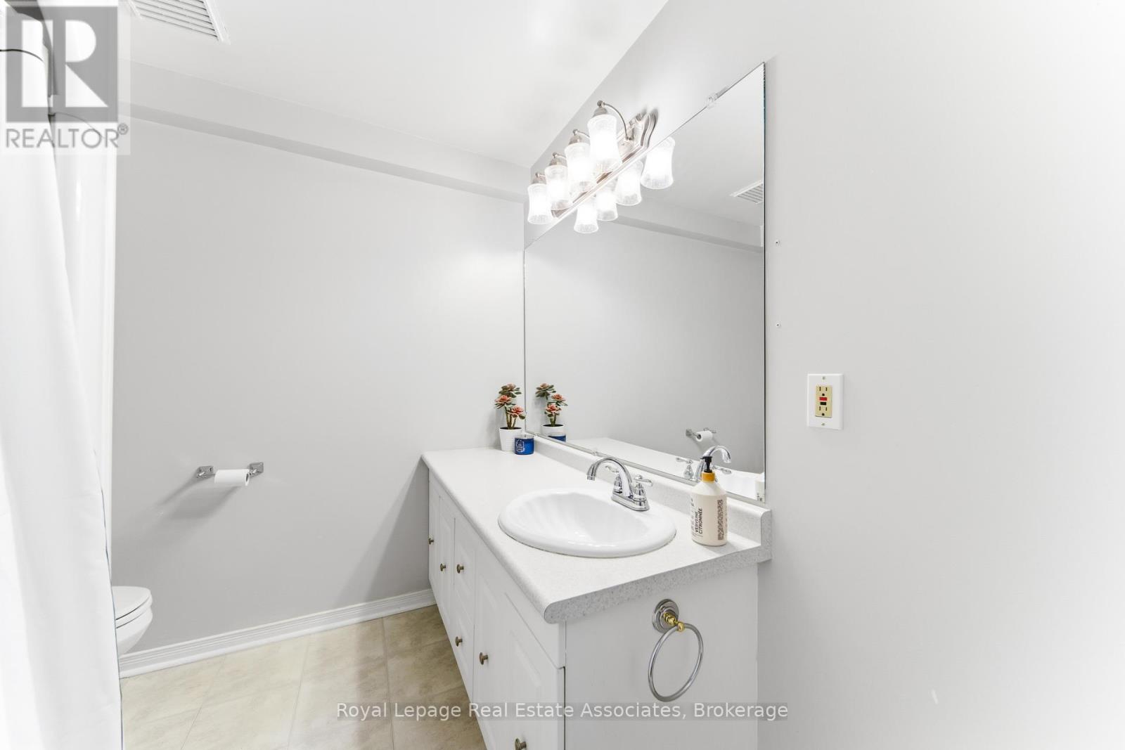 118 Copeman Crescent, Barrie, Ontario  L4N 8B3 - Photo 34 - S12490580