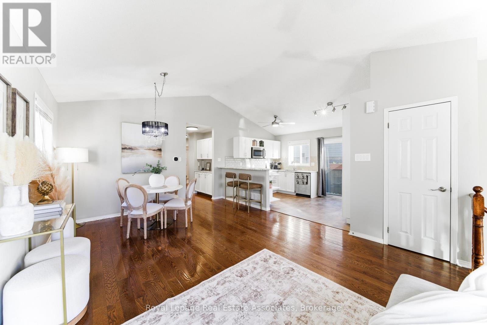 118 Copeman Crescent, Barrie, Ontario  L4N 8B3 - Photo 9 - S12490580