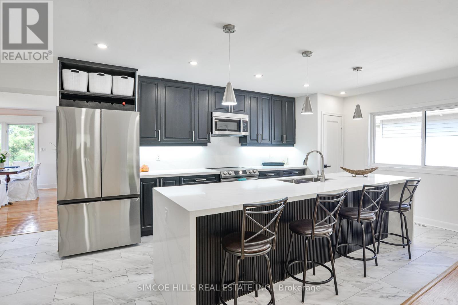 106 North Street W, Orillia, Ontario  L3V 3S8 - Photo 7 - S12490682